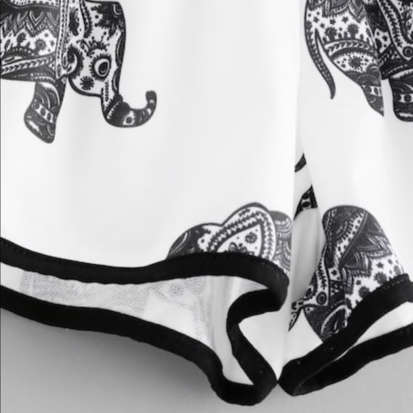 Elephant Print Ringer Shorts - Picture 3 of 4